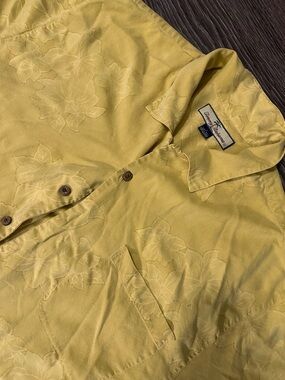 Tommy Bahama Yellow Floral 100% Silk Short Sleeve Button-Up Shirt L Men’s camp